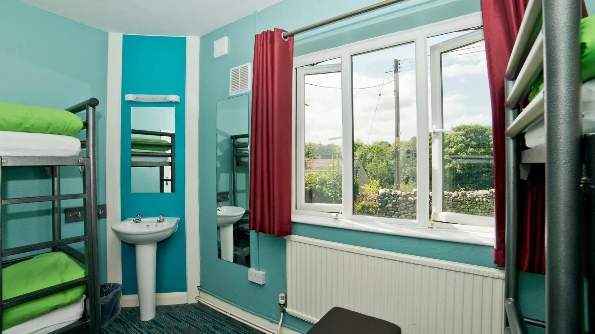 Yha Malham Hostel Великобритания